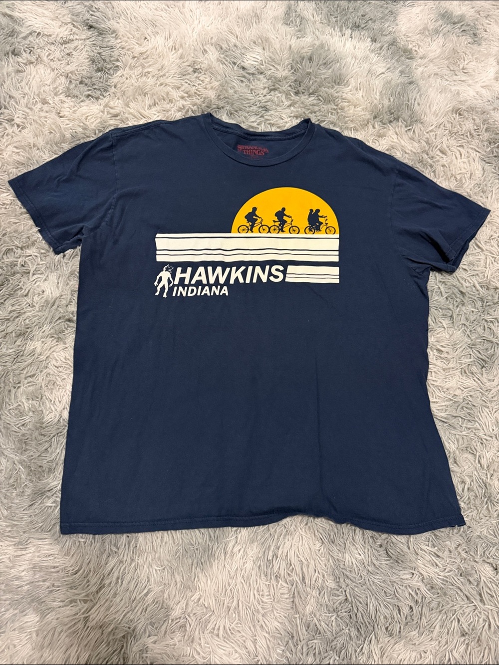 Stranger Things shirt 2XL